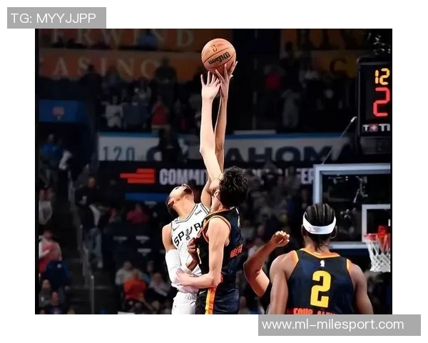 芬奇谈戈贝尔缺席第四节防守困境球队内线失守亟需调整策略