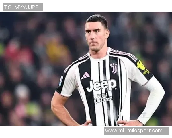 意媒曝弗拉霍维奇今夏曾被比利亚雷亚尔追逐但拒绝加盟